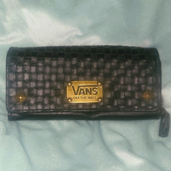 Vans Crossbody wallet/purse. No chain. Little wear on the back side (see photos) - Picture 1 of 8